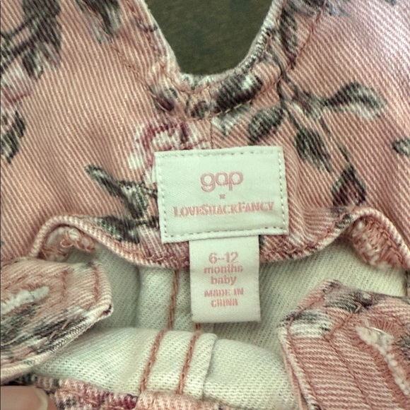 NWT Gap x LoveShackFancy floral Pink Kids Overalls 6-12mo - Picture 5 of 7